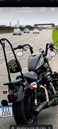 HARLEY-DAVIDSON SPORTSTER XL 883 R 